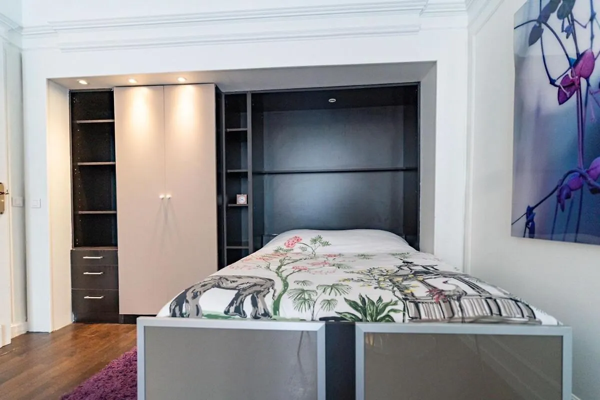 Champs Elysees Apartment Paris
